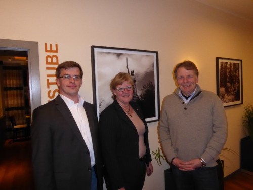 Das Foto zeigt von links: Michael Biermann, Heike Görder und Dieter Hagedorn (Vorsitzender des CDU-Ortsverbandes Lage-Süd).