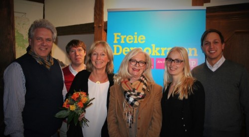 Unser Bild zeigt den alten/neuen geschäftsführenden Vorstand (von links) Robert Adrian, Dr. Karl-Hubertus Bonmann, Barbara Schiek-Hübenthal, Karin Raband, Lena Einhorn und Jannik Mai.