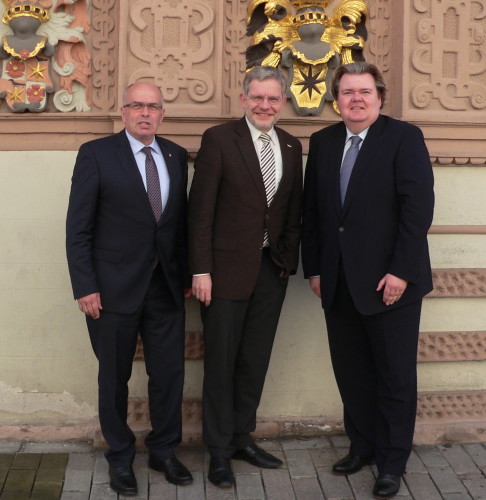 Foto von links: MdL Walter Kern, Bürgermeister Dr. Reiner Austermann und MdL Klaus Voussem