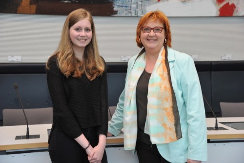 Anlässlich des Girls‘ Day besuchte Carolin Wächter die heimische SPD-Bundestagsabgeordnete Petra Rode Bosse im Reichstagsgebäude in Berlin.