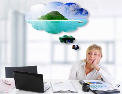 Nach dem Urlaub folgt schnell der gewohnte Alltagsstress. Mit der richtigen Strategie kann die Erholung länger anhalten. AOK/hfr.