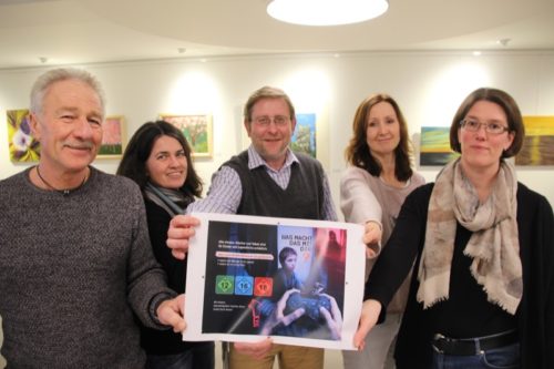 Haben zusammen den neuen Jugendschutzkalender präsentiert (von links): Winfried Peters, Sandra Linnenbecker, Ekkehardt Loch, Christine von Borries und Andrea Rodekamp.