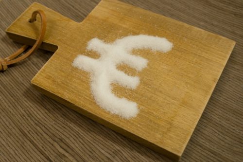 Mehr zahlen für Zucker? Die Gewerkschaft NGG lehnt eine Steuer auf besonders zucker- und fetthaltige Lebensmittel ab.