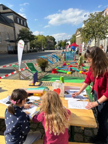 Im vergangenen Jahr hatte der PARKing Day das Rosental vorübergehend in eine Spiel- und Aktionsfläche verwandelt. In diesem Jahr ist die Grabbestraße Ort des Geschehens. Foto: Stadt Detmold