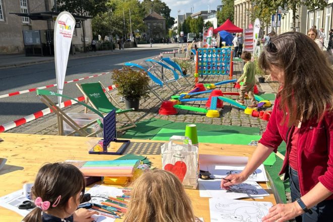 Im vergangenen Jahr hatte der PARKing Day das Rosental vorübergehend in eine Spiel- und Aktionsfläche verwandelt. In diesem Jahr ist die Grabbestraße Ort des Geschehens. Foto: Stadt Detmold